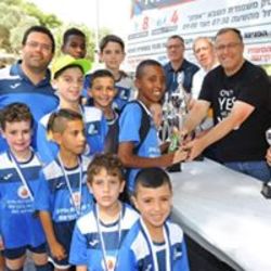 מכבי צור שלום לוגו