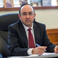 עו"ד אוריאל זעירא לוגו