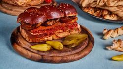 טוסט הרכבת Train toast - עזה 23, תל אביב יפו - סנדוויץ' בר | איזי