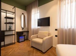 Jrose Hotel شعار
