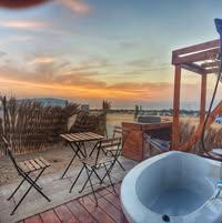 إسكيب البحر الميت شعار