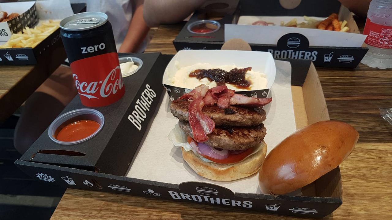 תמונות Brothers Local Burger