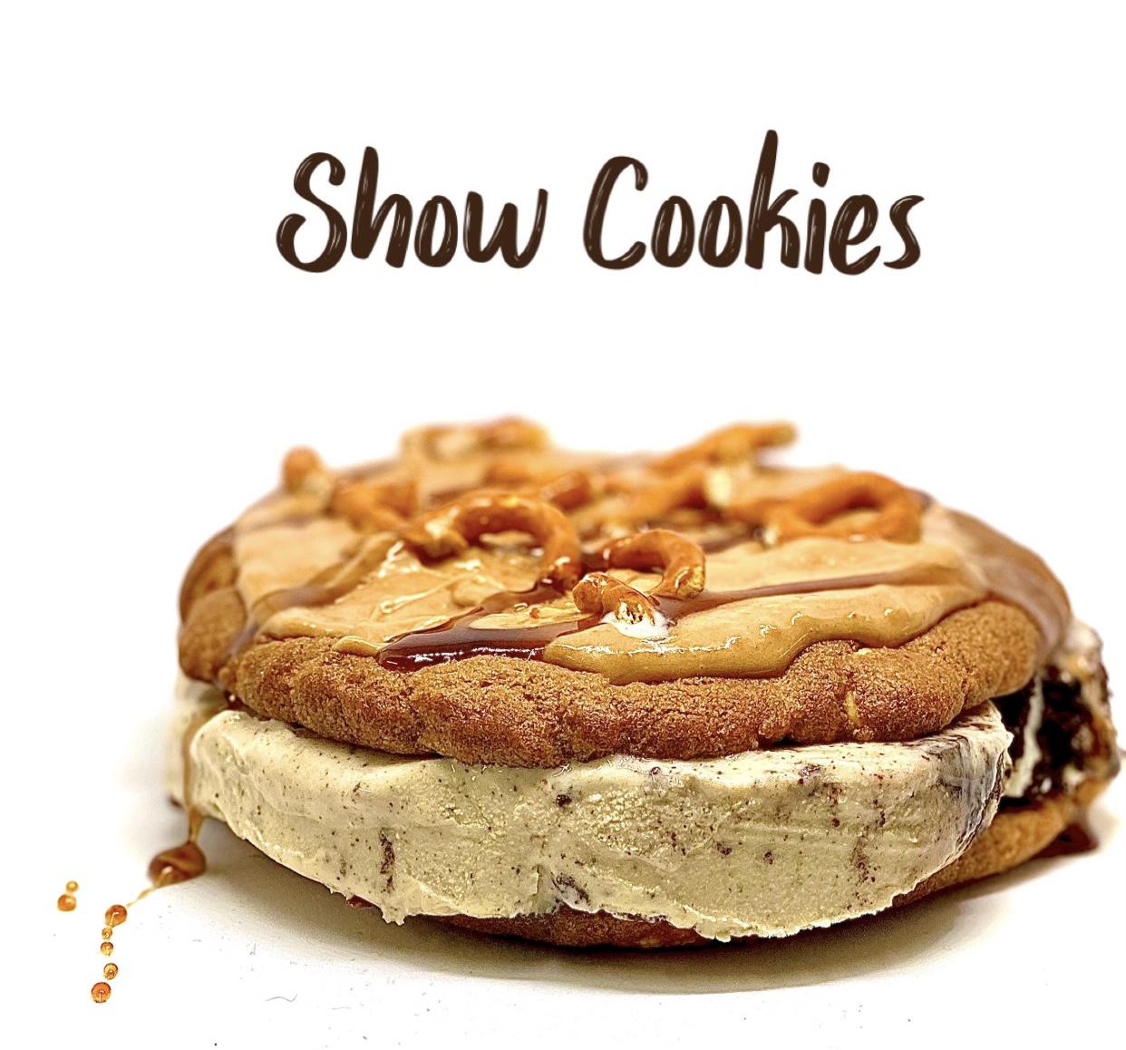 תמונות שואו קוקיז