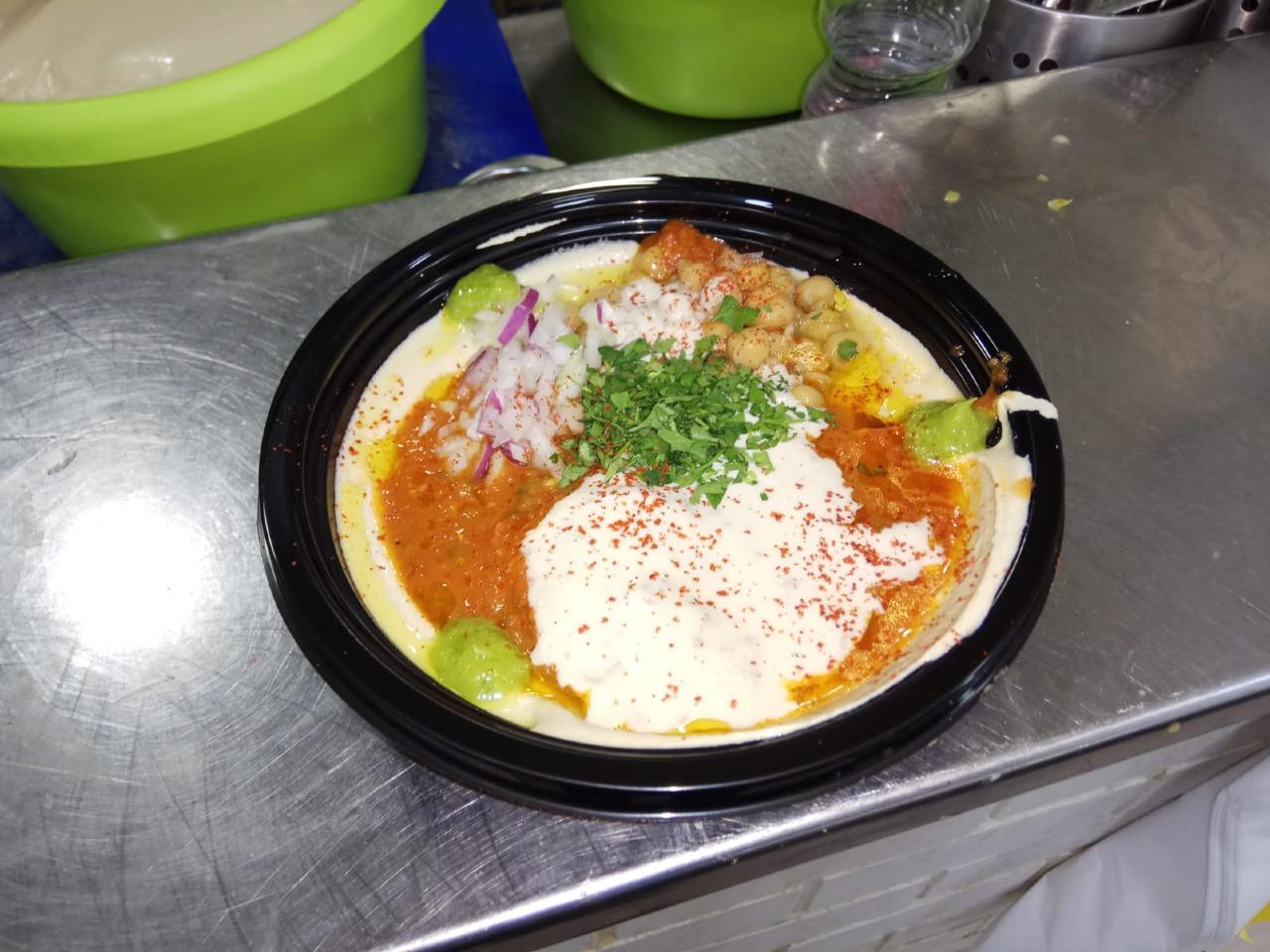 תמונות חומוס בהדונס בית הפעמון