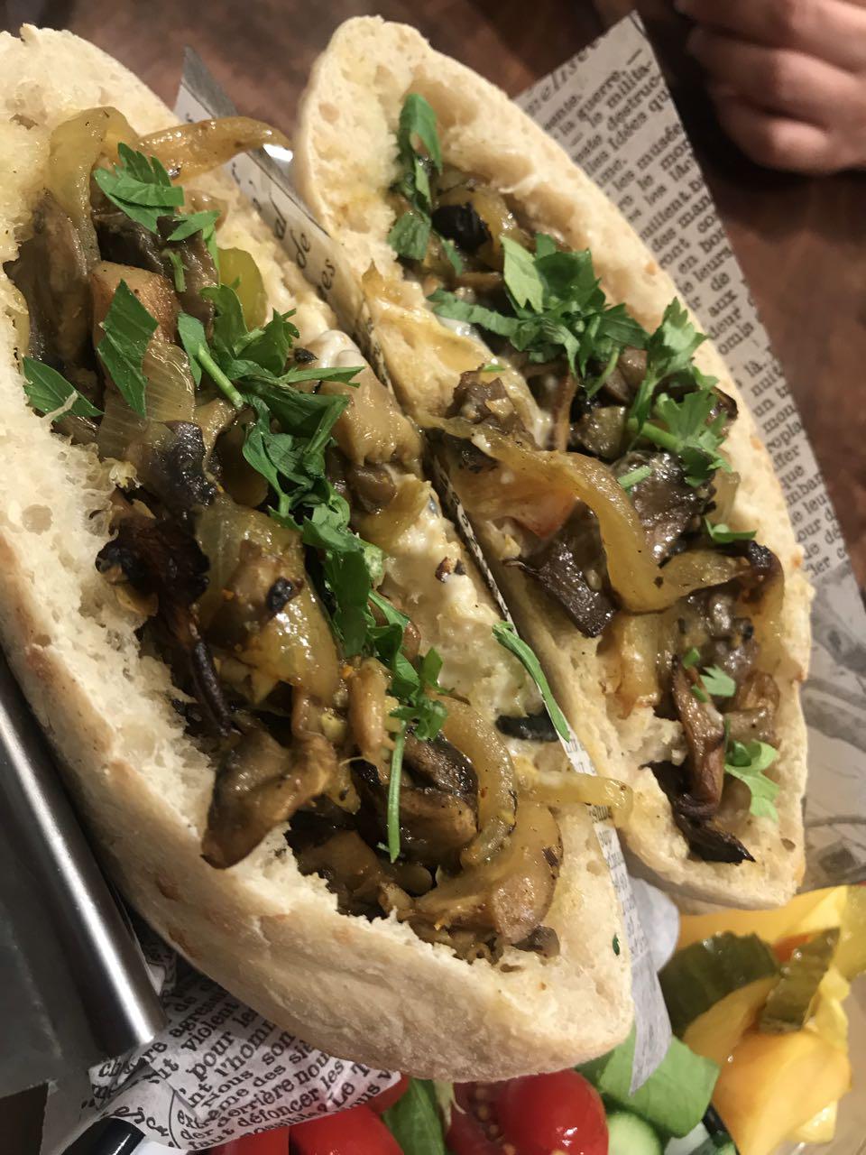 תמונות הרואה בקפה
