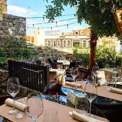 תמונות St. Urban Wine Bar