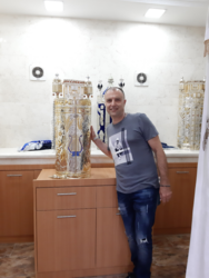 יהודה נעים לוגו