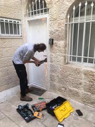 תמונות לוי לוק