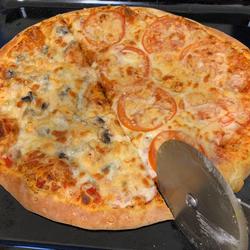 Pizza Fantasy Logo