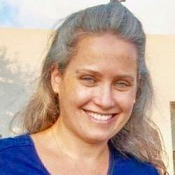 עמית עיצובים בהתאמה אישית לוגו