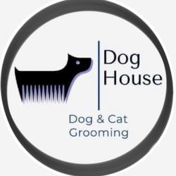 Dog House Salon לוגו