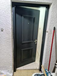 תמונה של أبواب مصممة هايم كوهين