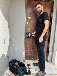 תמונה של שי המנעולן
