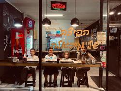 תמונות הפיצה של מיכאלה