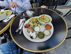 Cafe Bastet